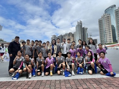 恭喜本校田徑隊，參加新北市114學年度文山分區六年級田徑交流賽，榮獲男、女童甲組計3金7銀3銅與多項4-6名佳績！感謝林怡屏、林峻禾、劉東閔、陳建樹、林子維老師的辛勤指導！圖片